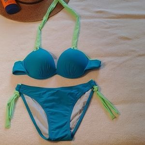 NWOT Teal Bikini with Sea Foam Green Accents